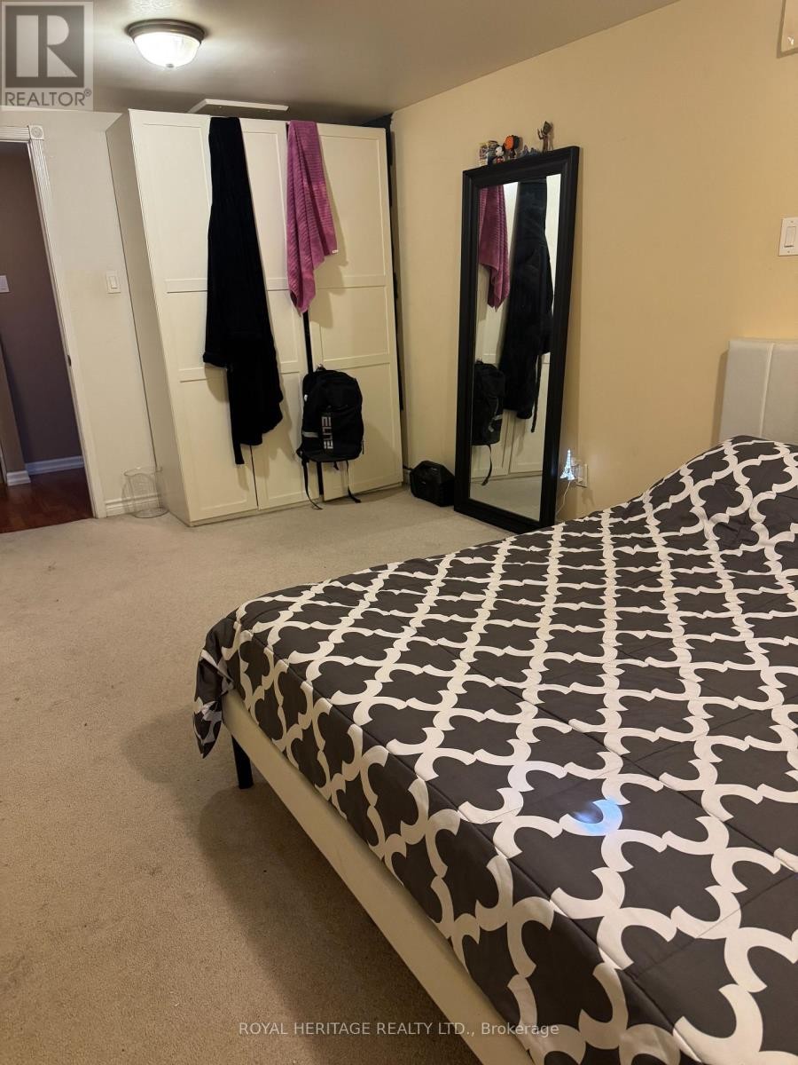 












BSMT - 586 CREEKVIEW CIRCLE

,
Pickering (West Shore),




Ontario
L1W3E4

