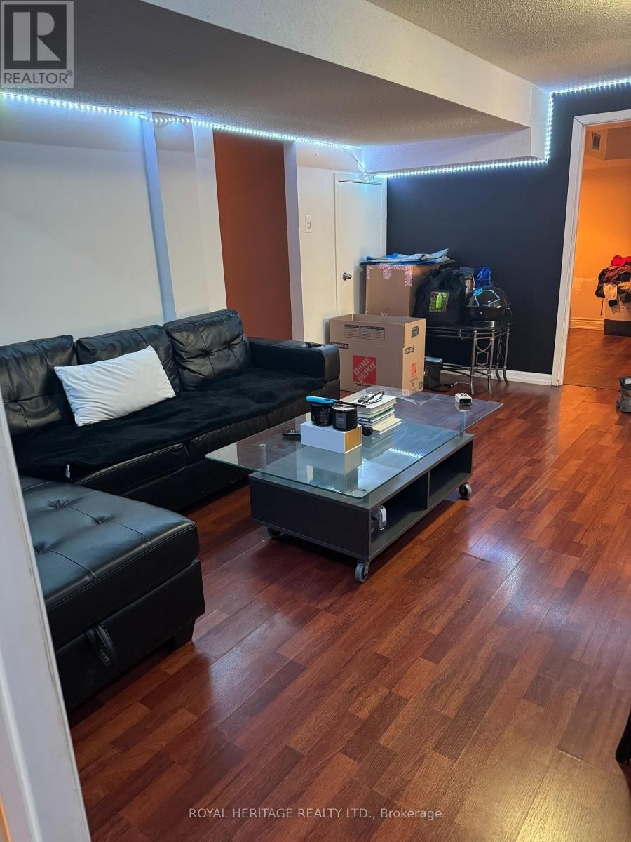 












BSMT - 586 CREEKVIEW CIRCLE

,
Pickering (West Shore),




Ontario
L1W3E4

