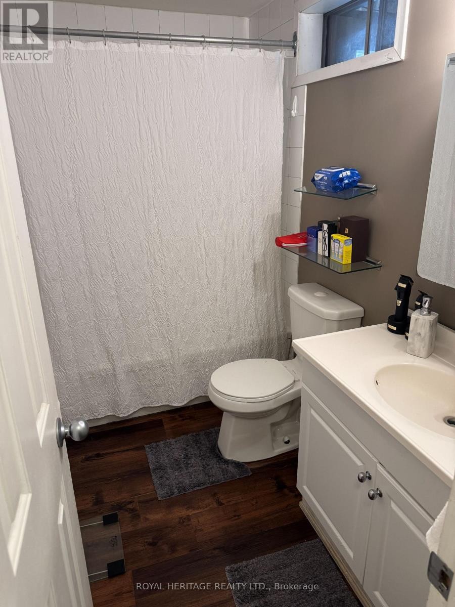 












BSMT - 586 CREEKVIEW CIRCLE

,
Pickering (West Shore),




Ontario
L1W3E4

