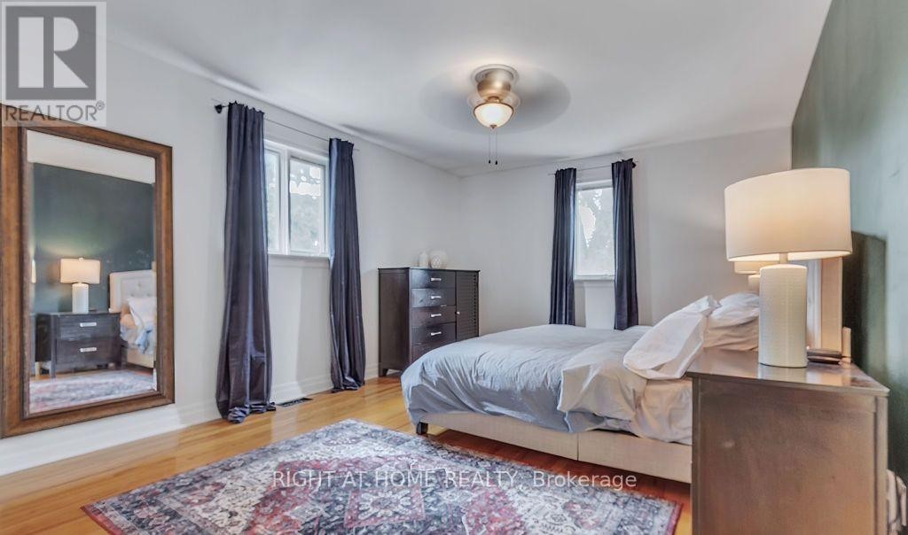 












35 PARK STREET

,
Toronto (Birchcliffe-Cliffside),




Ontario
M1N2N4

