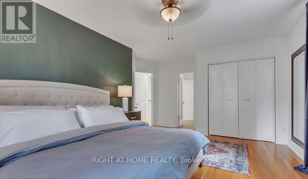 












35 PARK STREET

,
Toronto (Birchcliffe-Cliffside),




Ontario
M1N2N4

