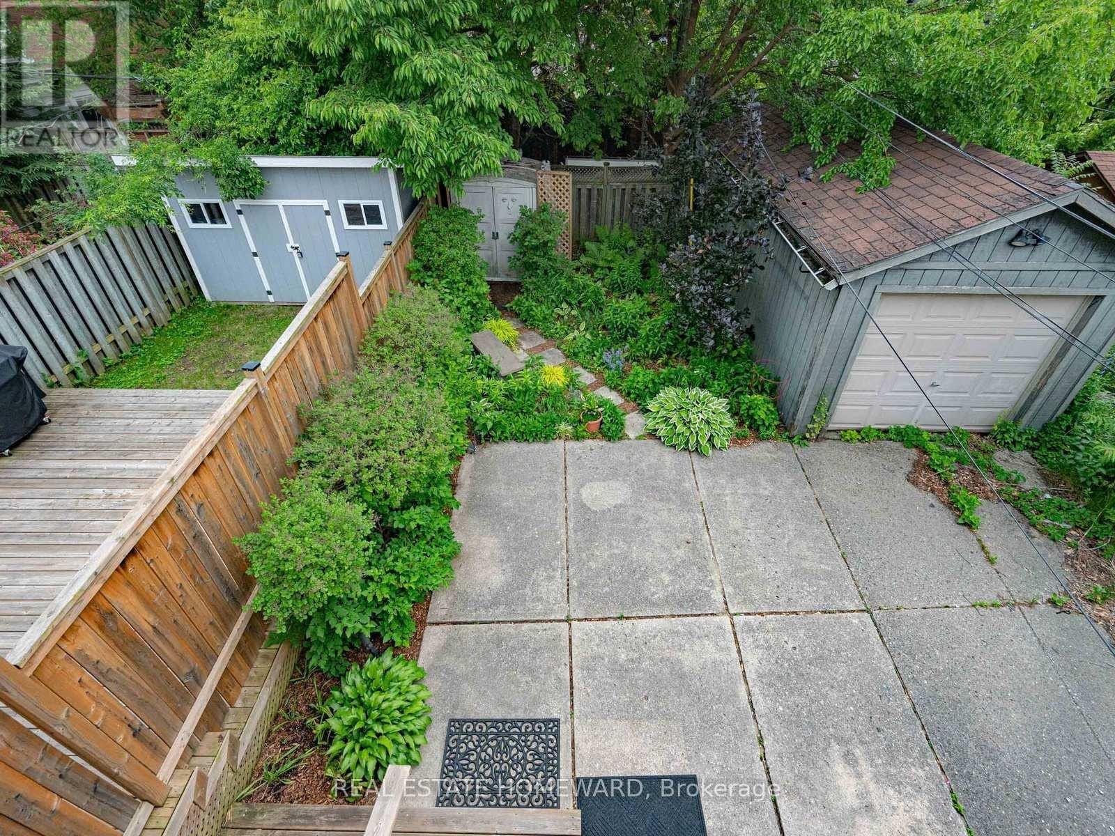 












132 WOODMOUNT AVENUE

,
Toronto (Danforth Village-East York),




Ontario
M4C3Y8

