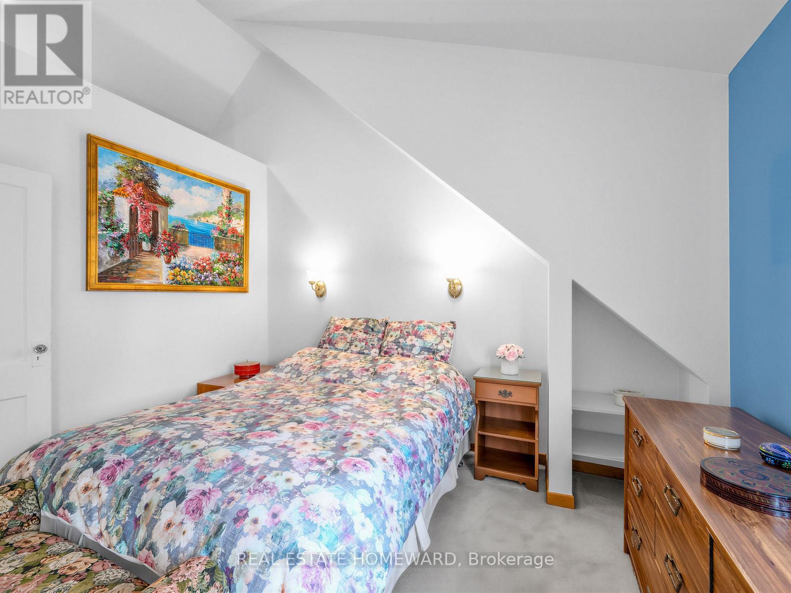 












132 WOODMOUNT AVENUE

,
Toronto (Danforth Village-East York),




Ontario
M4C3Y8

