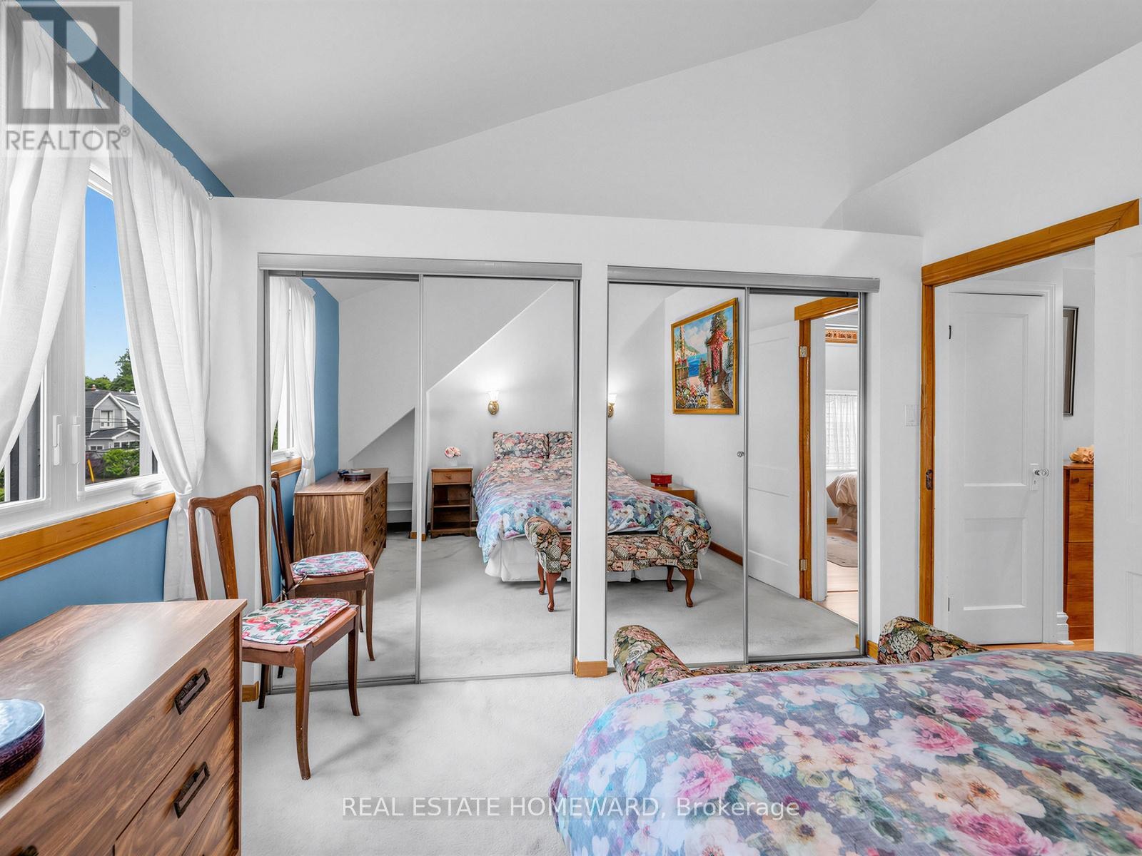 












132 WOODMOUNT AVENUE

,
Toronto (Danforth Village-East York),




Ontario
M4C3Y8

