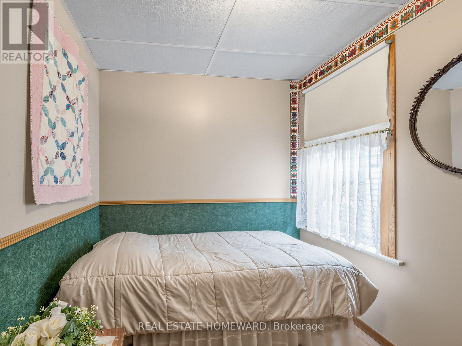 












132 WOODMOUNT AVENUE

,
Toronto (Danforth Village-East York),




Ontario
M4C3Y8

