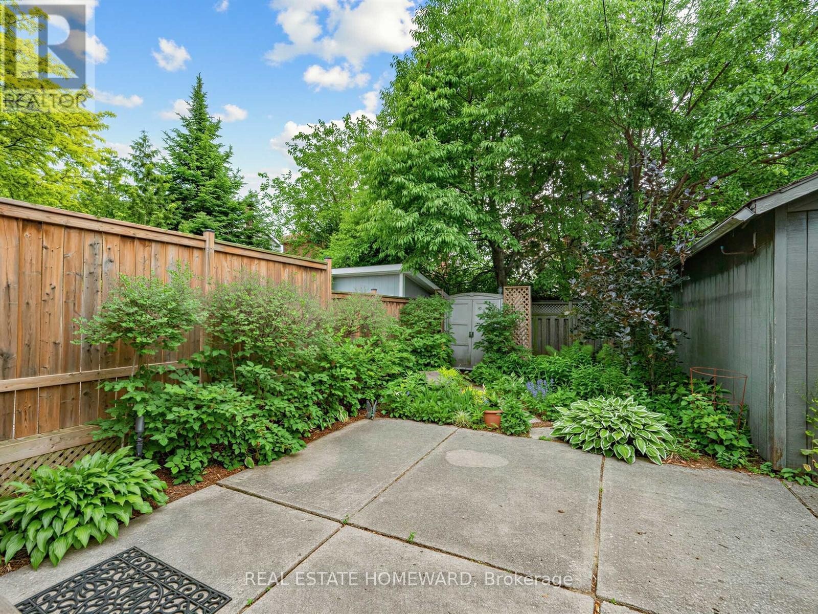












132 WOODMOUNT AVENUE

,
Toronto (Danforth Village-East York),




Ontario
M4C3Y8

