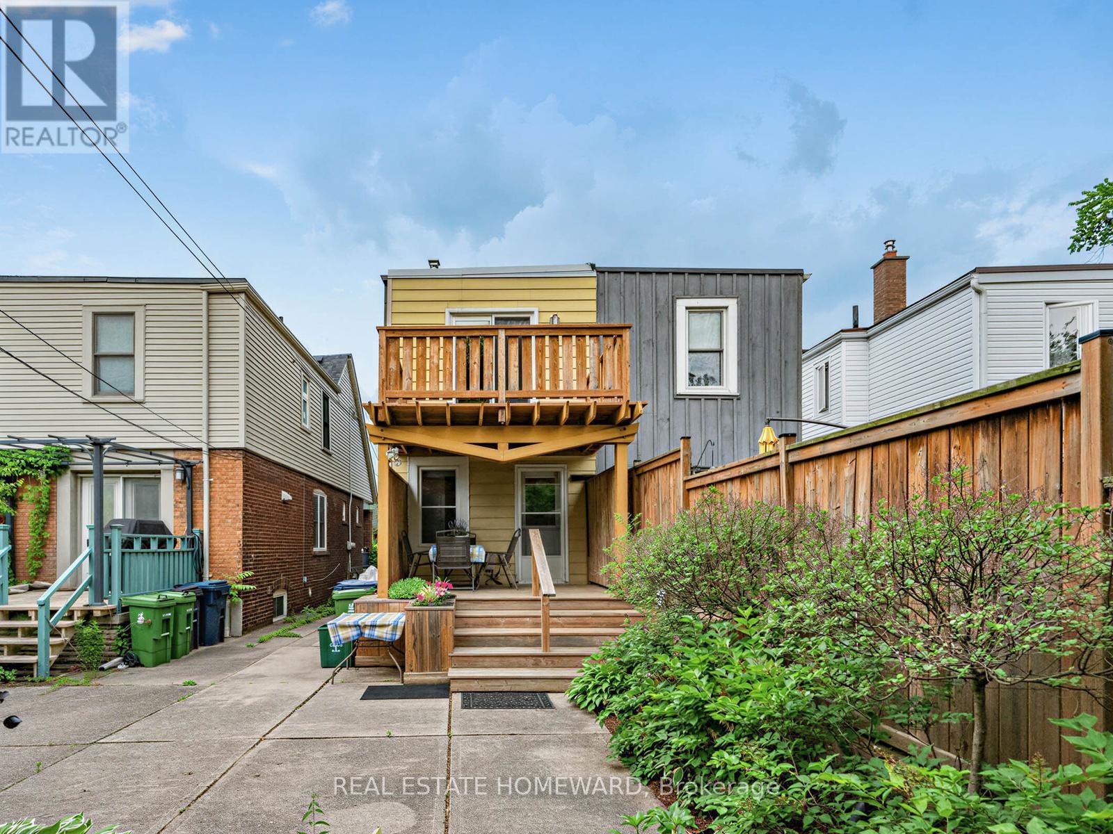 












132 WOODMOUNT AVENUE

,
Toronto (Danforth Village-East York),




Ontario
M4C3Y8

