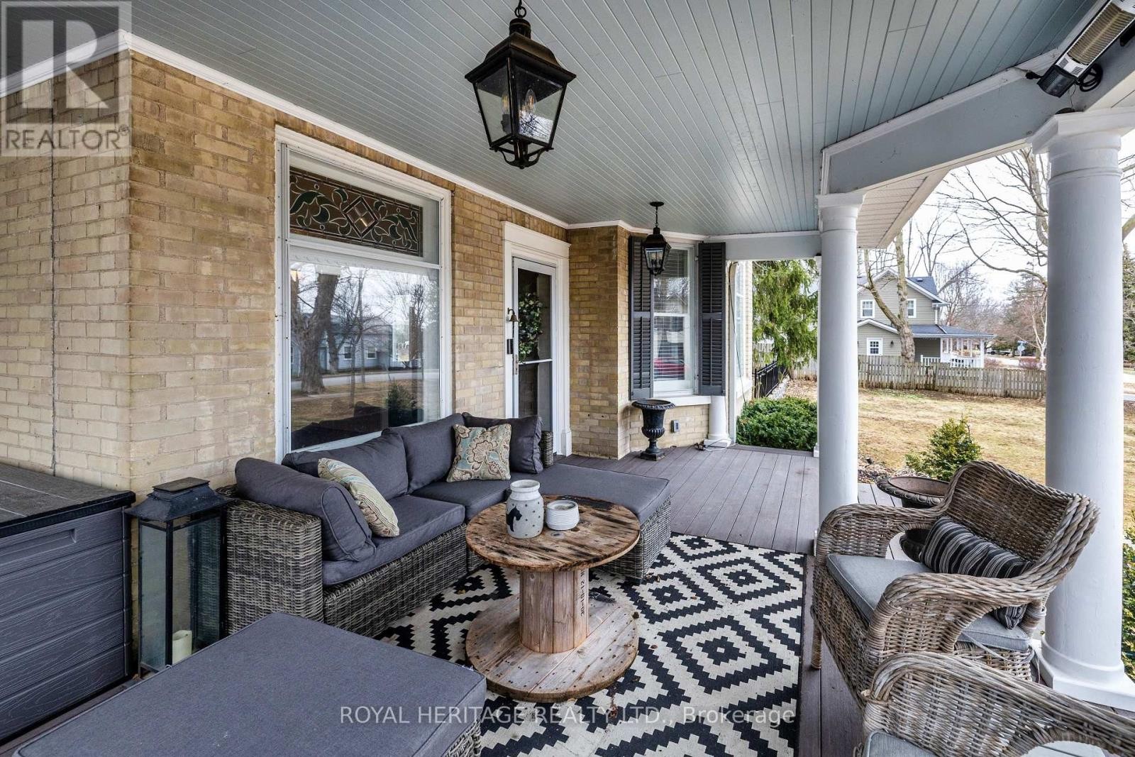 












220 COCHRANE STREET

,
Scugog (Port Perry),




Ontario
L9L1M1

