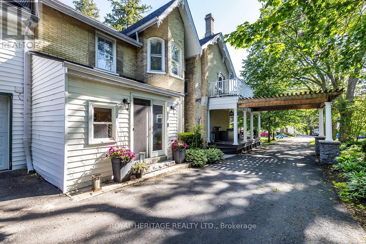 












220 COCHRANE STREET

,
Scugog (Port Perry),




Ontario
L9L1M1

