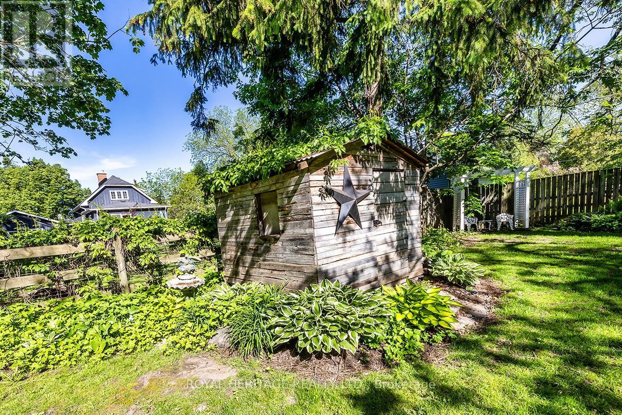 












220 COCHRANE STREET

,
Scugog (Port Perry),




Ontario
L9L1M1

