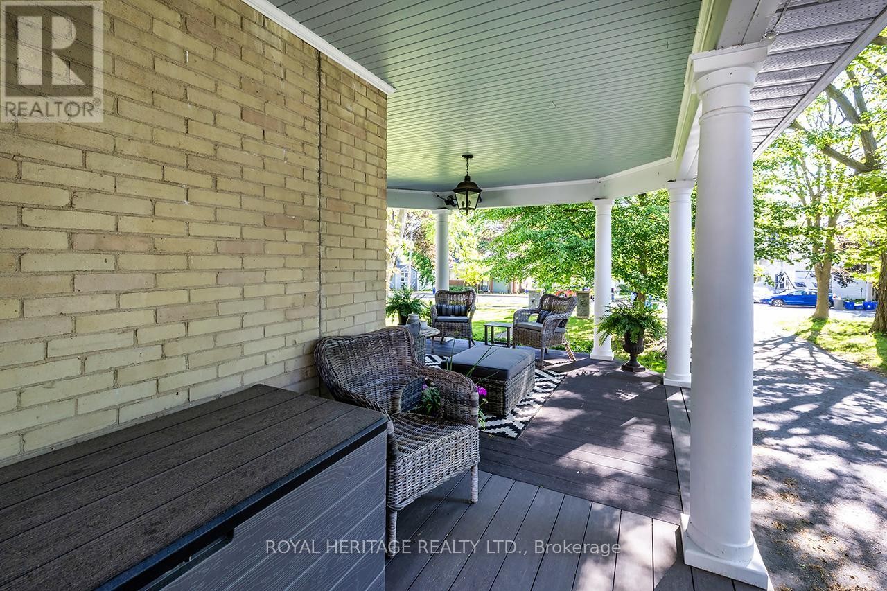 












220 COCHRANE STREET

,
Scugog (Port Perry),




Ontario
L9L1M1


