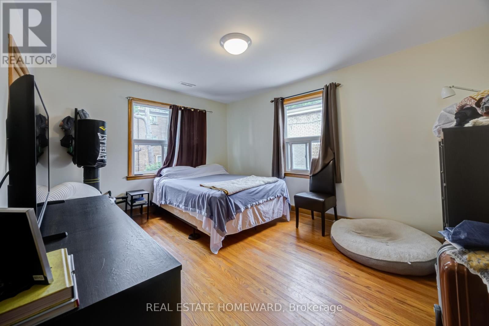 












170 WHEELER AVENUE

,
Toronto (The Beaches),




Ontario
M4L3V4

