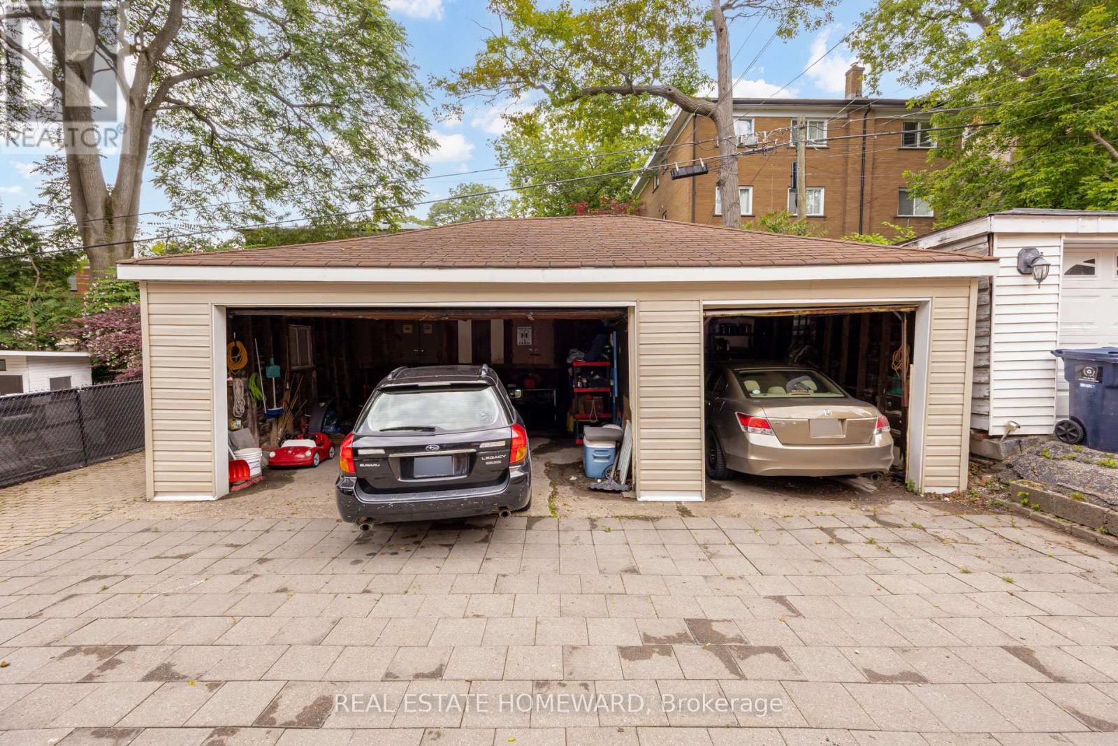 












170 WHEELER AVENUE

,
Toronto (The Beaches),




Ontario
M4L3V4

