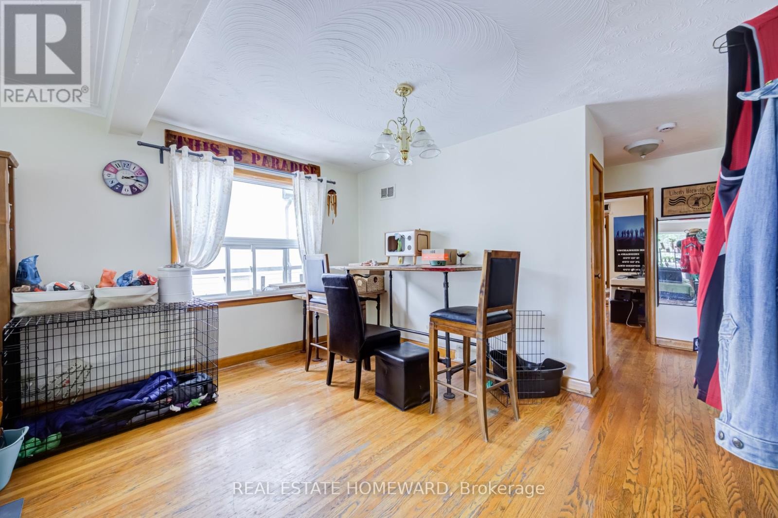












170 WHEELER AVENUE

,
Toronto (The Beaches),




Ontario
M4L3V4

