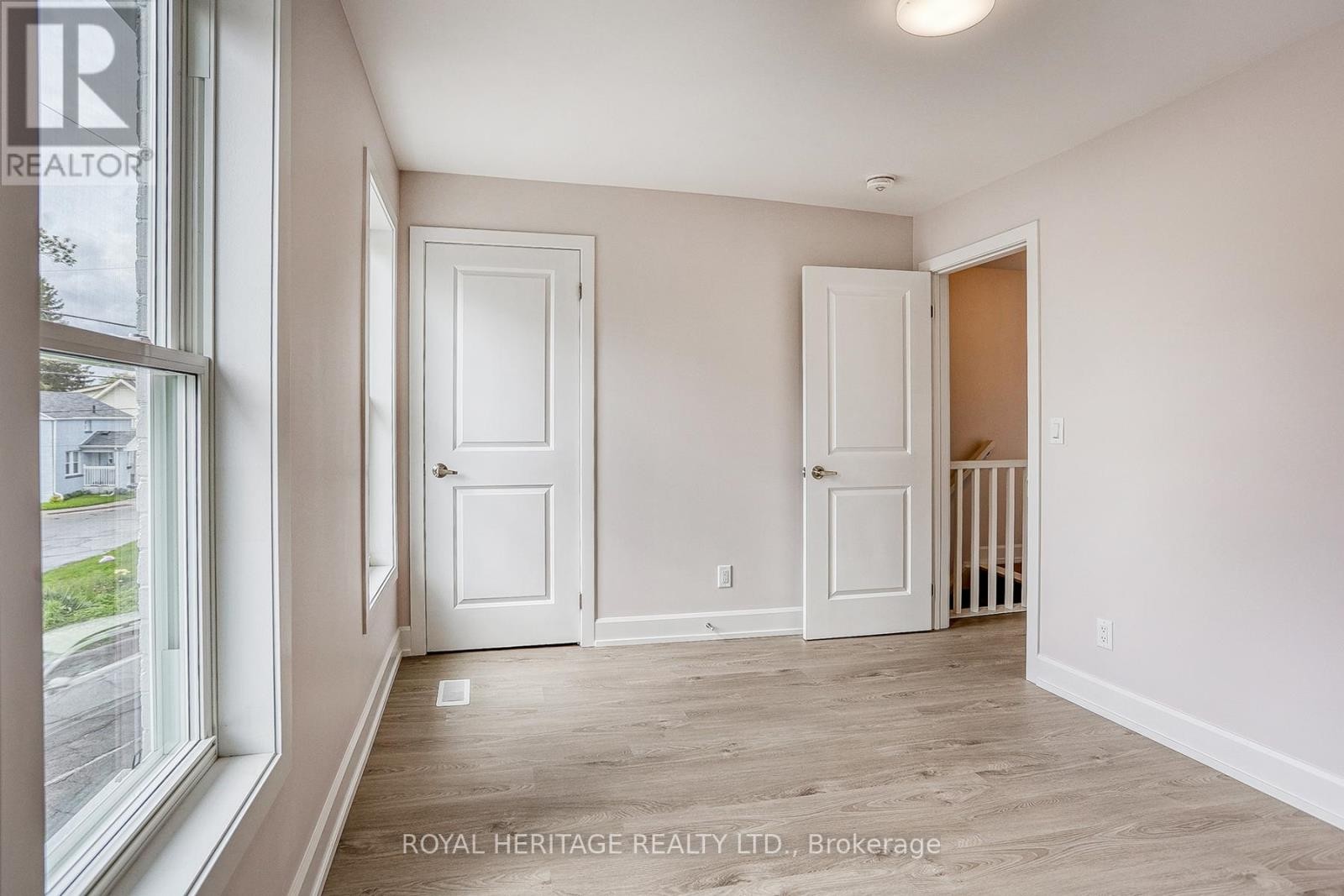 












145 CENTRE STREET N

,
Oshawa (O'Neill),




Ontario
L1G4C2

