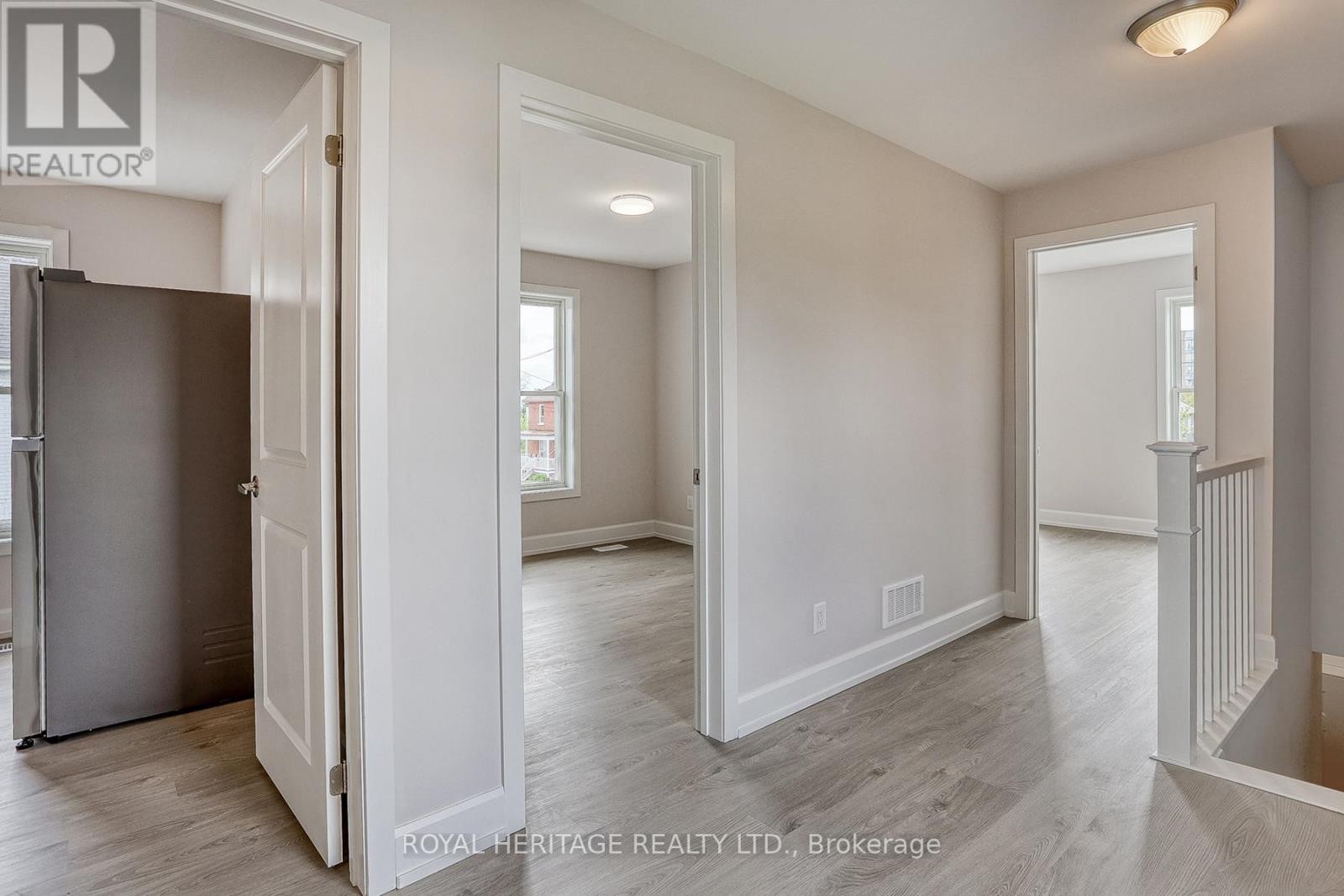 












145 CENTRE STREET N

,
Oshawa (O'Neill),




Ontario
L1G4C2


