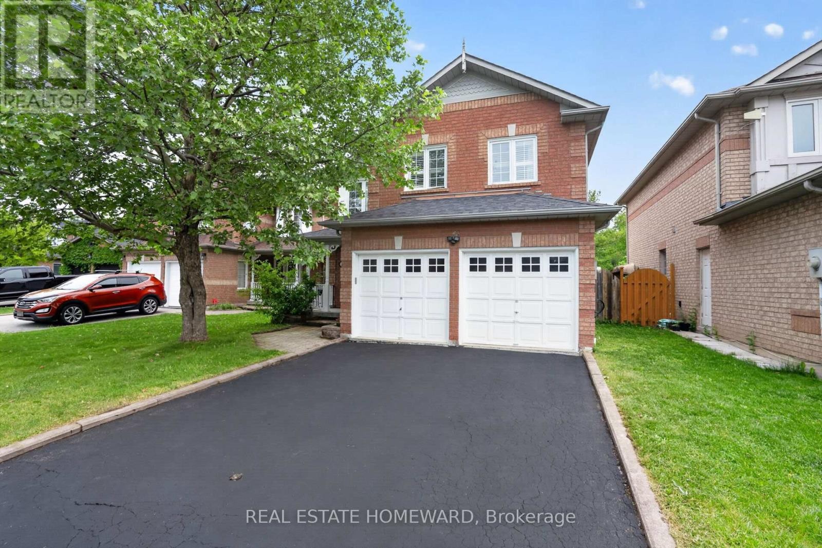 












133 TREMOUNT STREET

,
Whitby (Brooklin),




Ontario
L1M1G1

