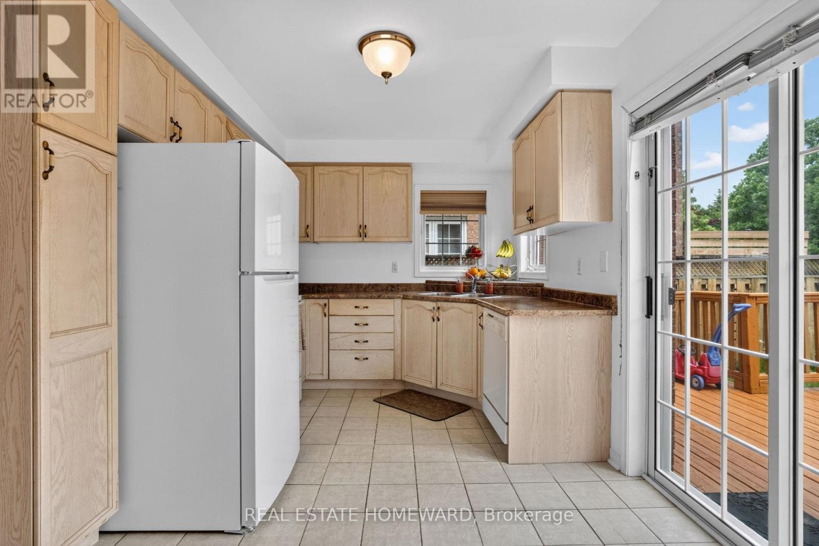 












133 TREMOUNT STREET

,
Whitby (Brooklin),




Ontario
L1M1G1

