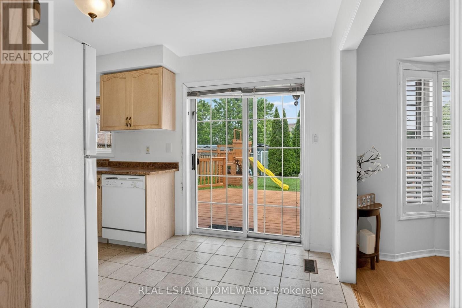 












133 TREMOUNT STREET

,
Whitby (Brooklin),




Ontario
L1M1G1

