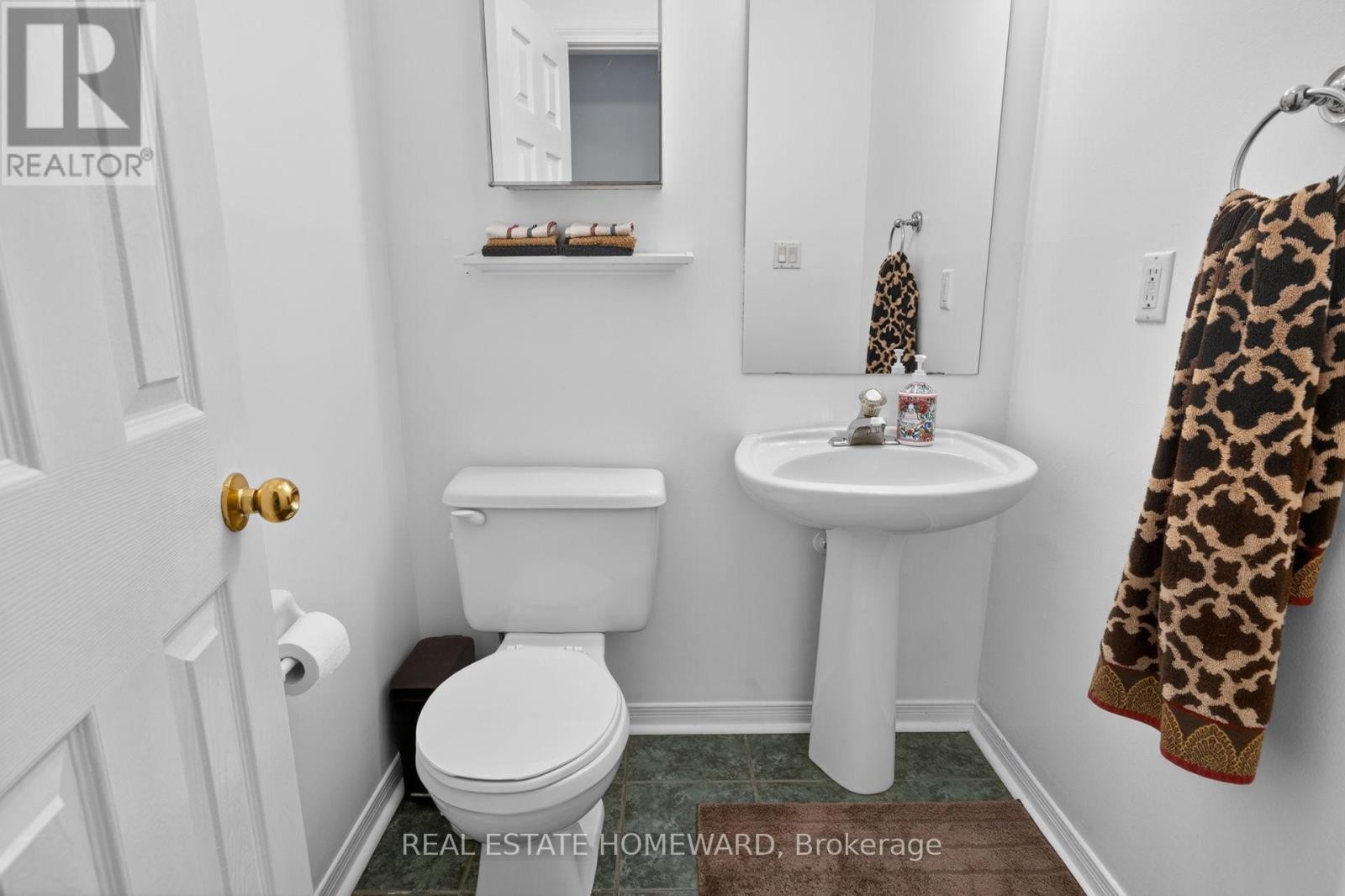 












133 TREMOUNT STREET

,
Whitby (Brooklin),




Ontario
L1M1G1

