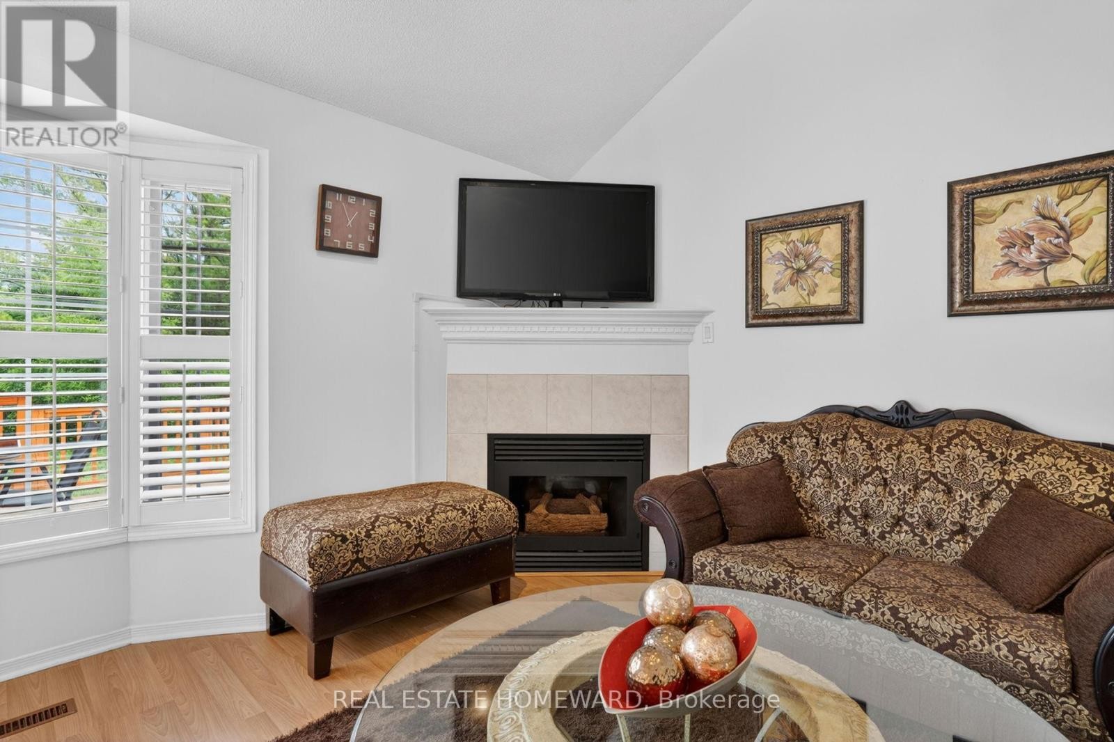 












133 TREMOUNT STREET

,
Whitby (Brooklin),




Ontario
L1M1G1


