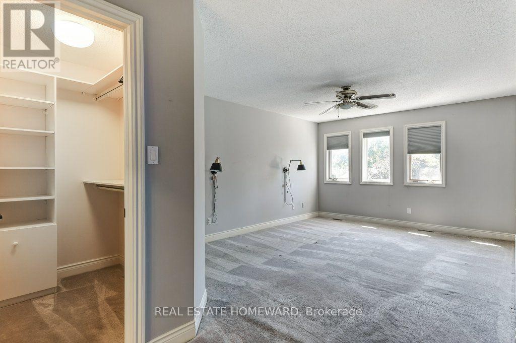 












807 PRIMROSE COURT

,
Pickering (Liverpool),




Ontario
L1X2S8

