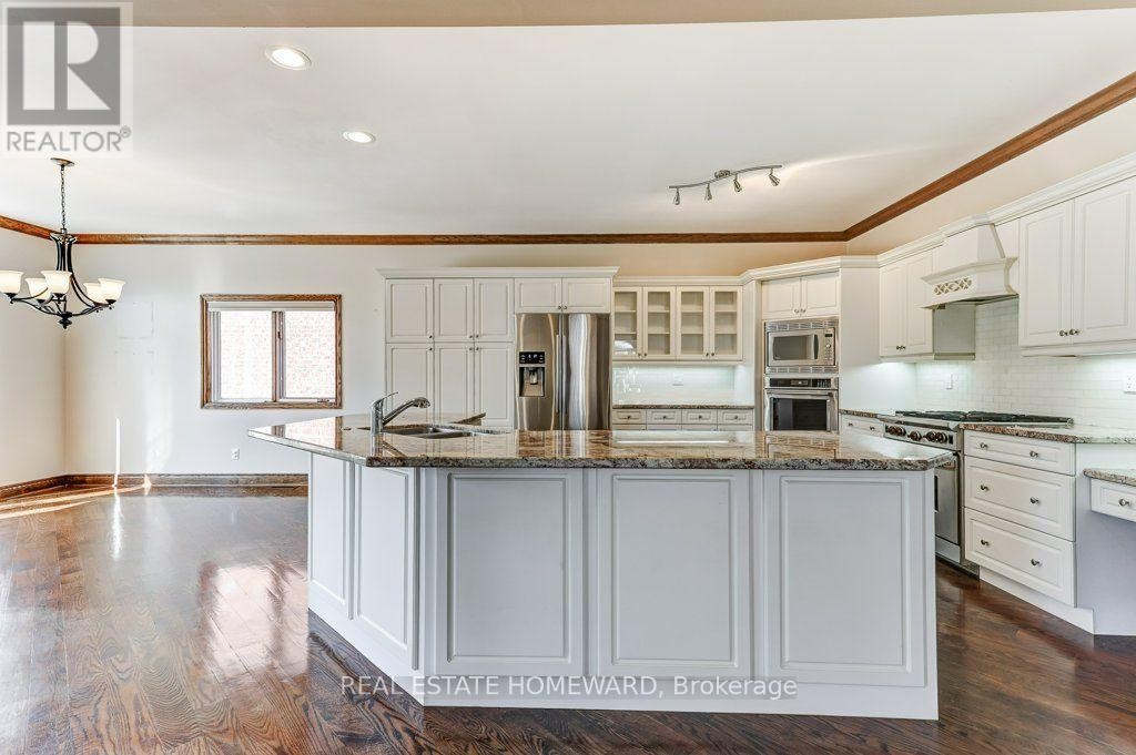 












807 PRIMROSE COURT

,
Pickering (Liverpool),




Ontario
L1X2S8


