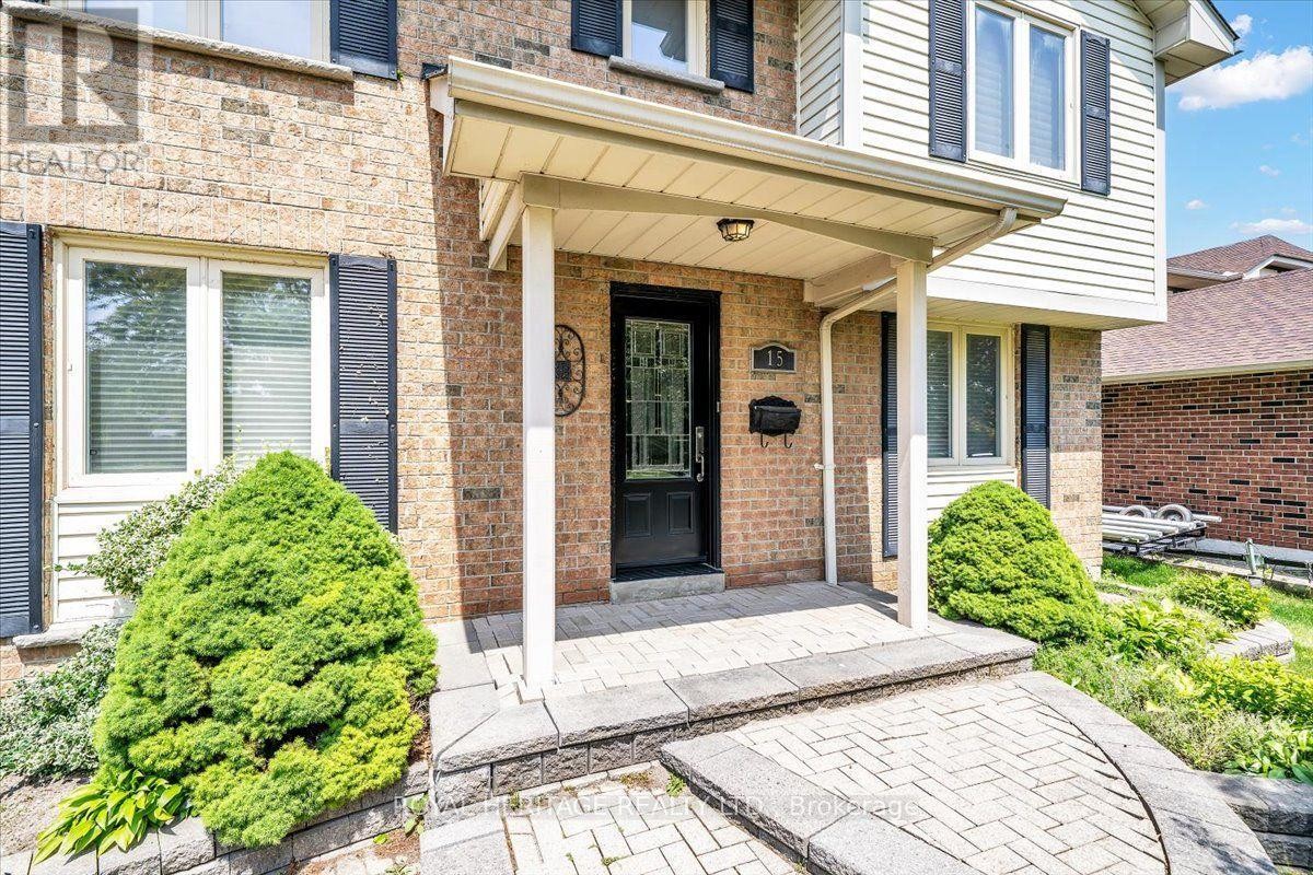 












15 CADBY ROAD

,
Ajax (South West),




Ontario
L1S3X6

