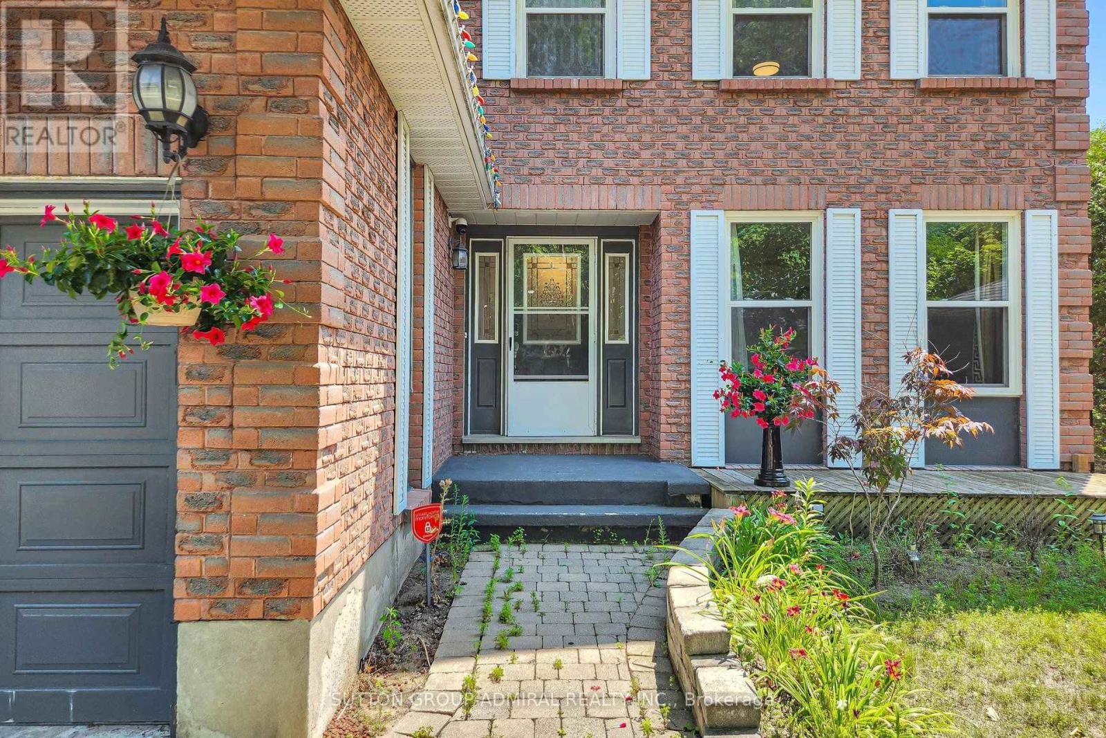 












879 PEGGOTY CIRCLE

,
Oshawa (Eastdale),




Ontario
L1K2G6

