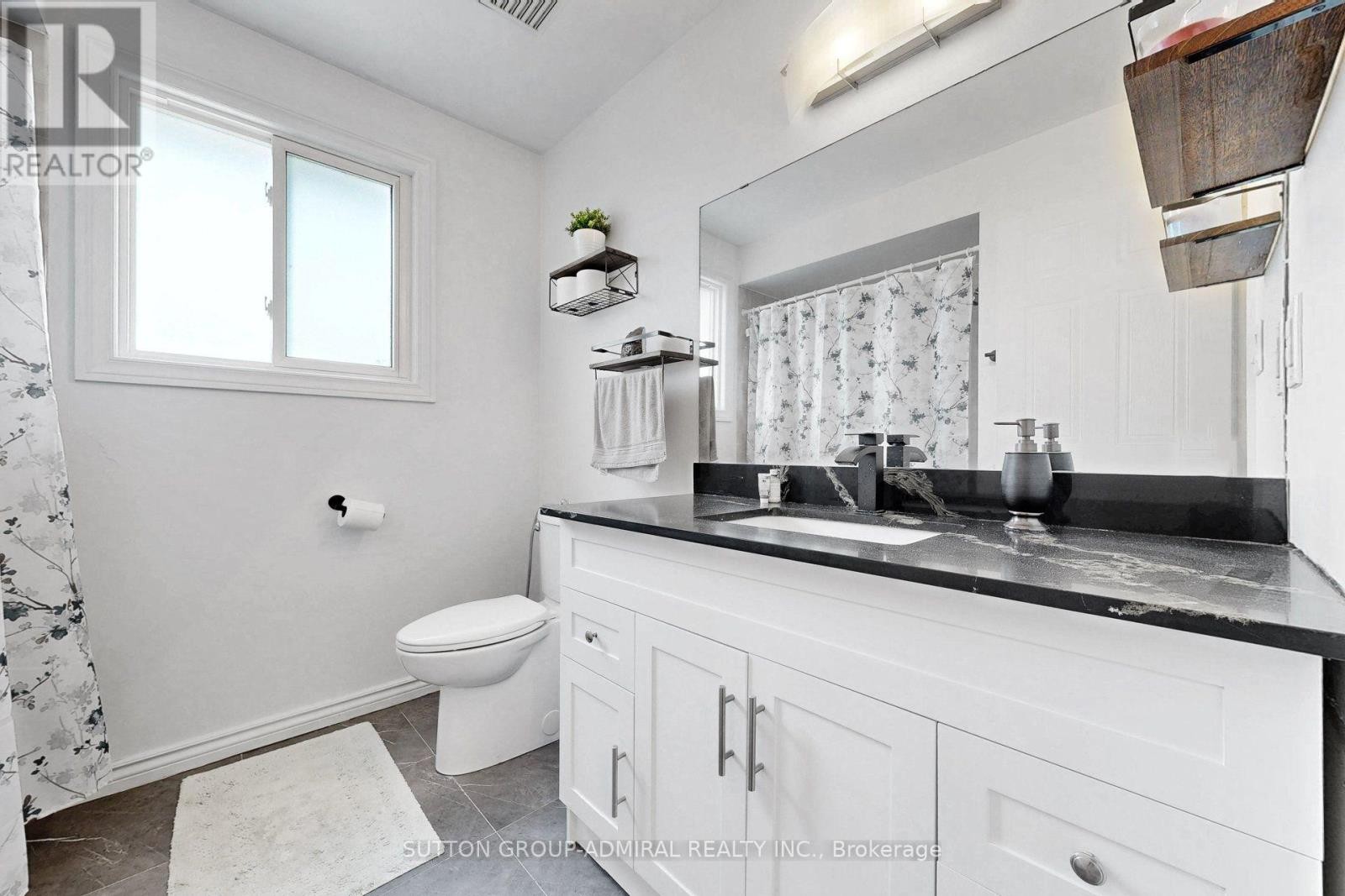 












879 PEGGOTY CIRCLE

,
Oshawa (Eastdale),




Ontario
L1K2G6


