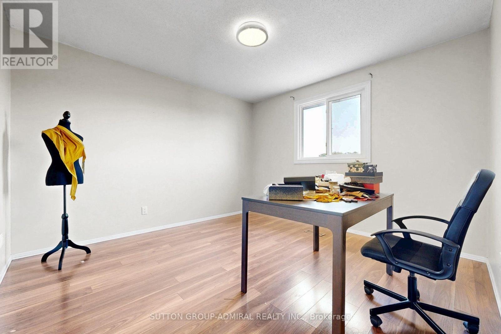 












879 PEGGOTY CIRCLE

,
Oshawa (Eastdale),




Ontario
L1K2G6

