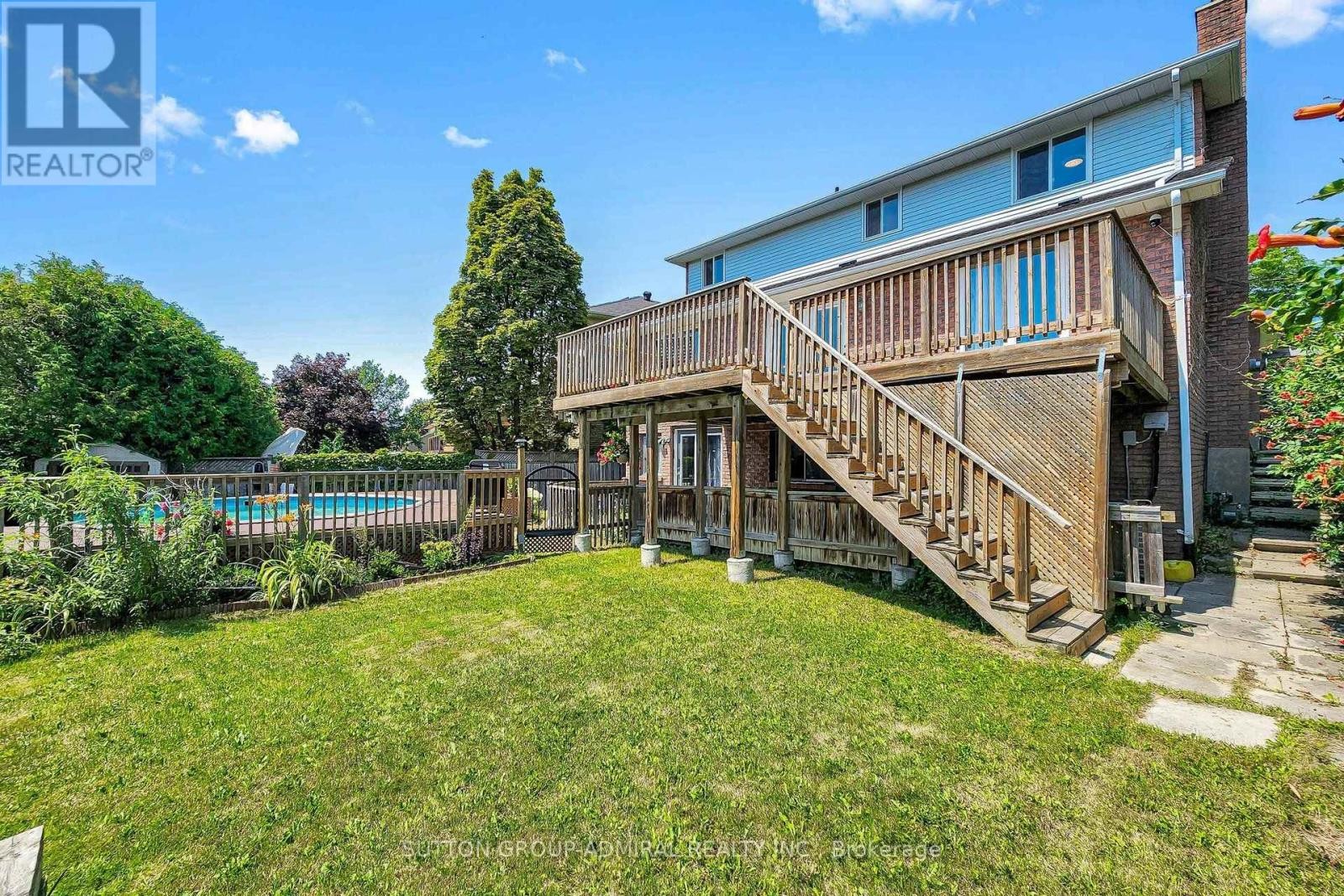 












879 PEGGOTY CIRCLE

,
Oshawa (Eastdale),




Ontario
L1K2G6

