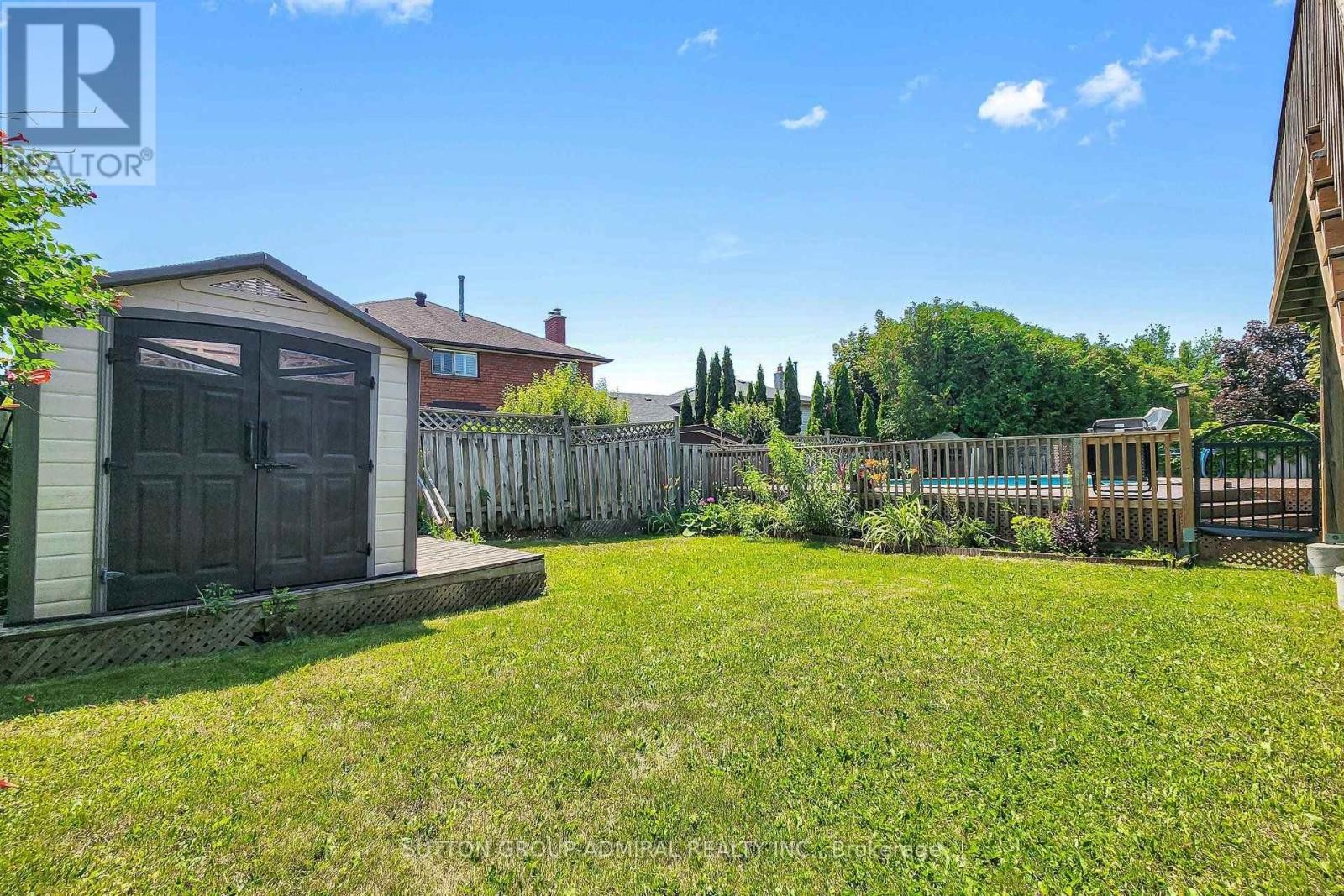 












879 PEGGOTY CIRCLE

,
Oshawa (Eastdale),




Ontario
L1K2G6

