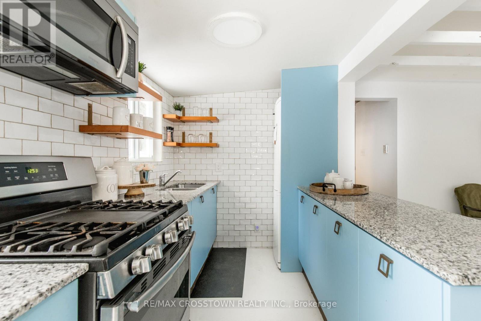












24890 THORAH PARK BOULEVARD

,
Brock,




Ontario
L0K1A0

