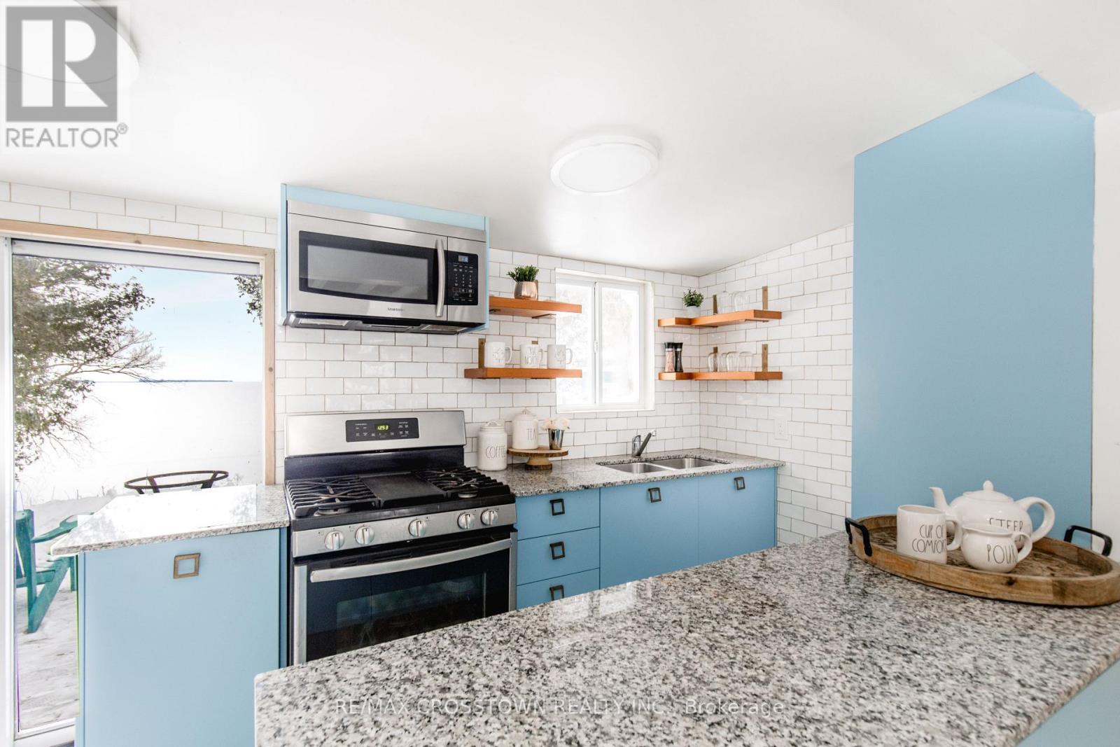 












24890 THORAH PARK BOULEVARD

,
Brock,




Ontario
L0K1A0

