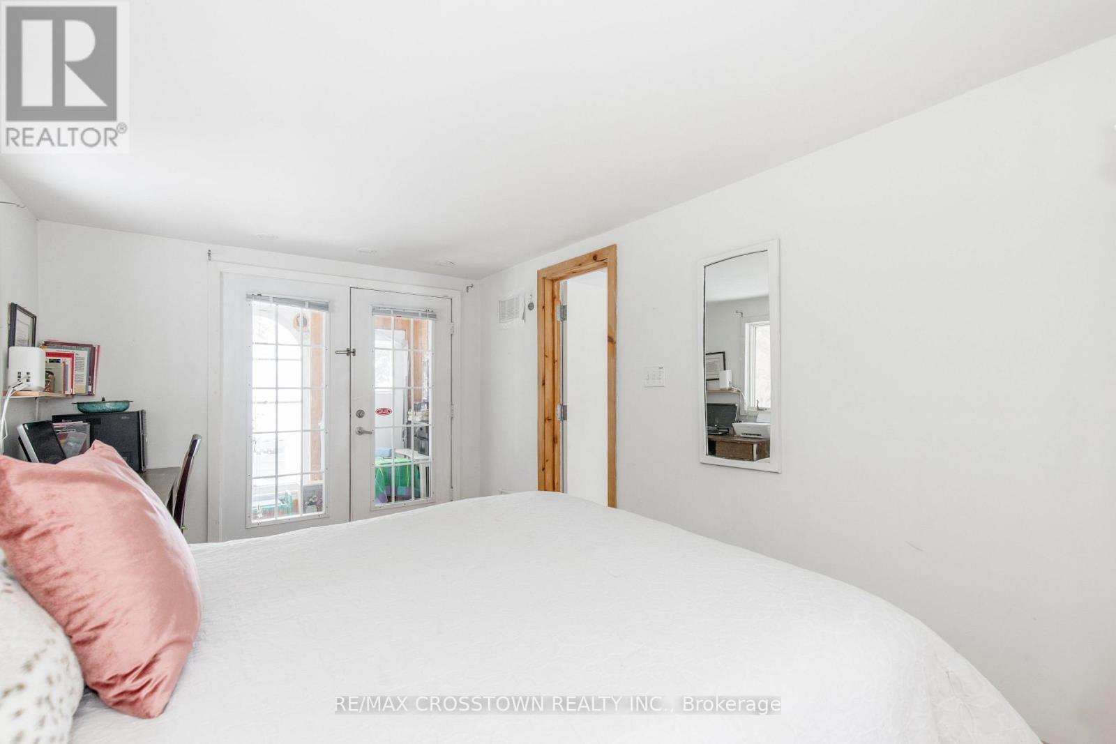 












24890 THORAH PARK BOULEVARD

,
Brock,




Ontario
L0K1A0

