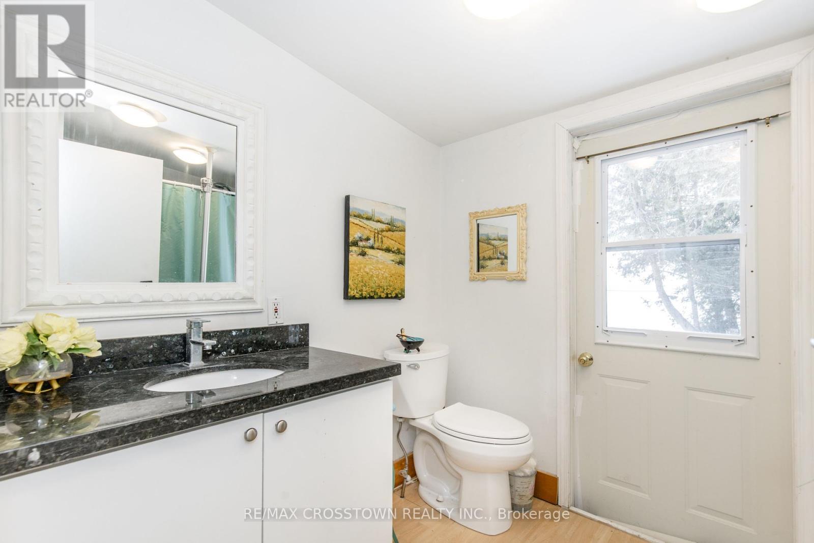 












24890 THORAH PARK BOULEVARD

,
Brock,




Ontario
L0K1A0

