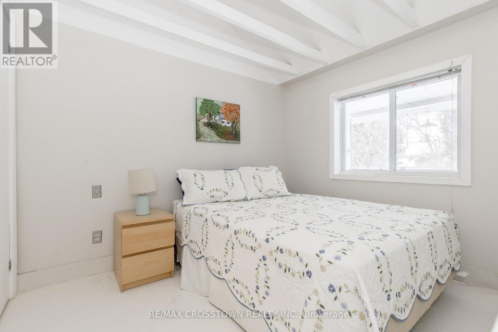 












24890 THORAH PARK BOULEVARD

,
Brock,




Ontario
L0K1A0

