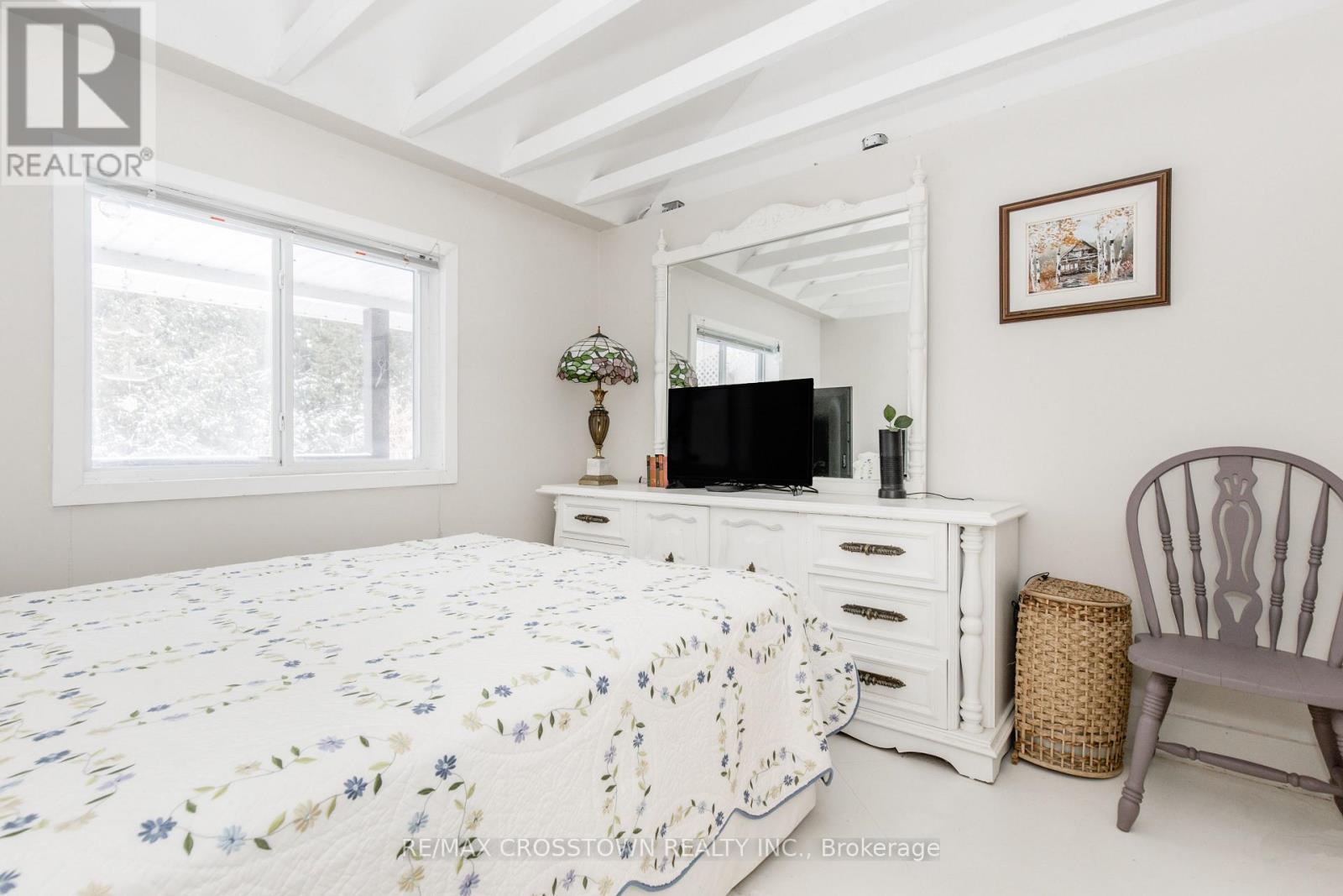 












24890 THORAH PARK BOULEVARD

,
Brock,




Ontario
L0K1A0

