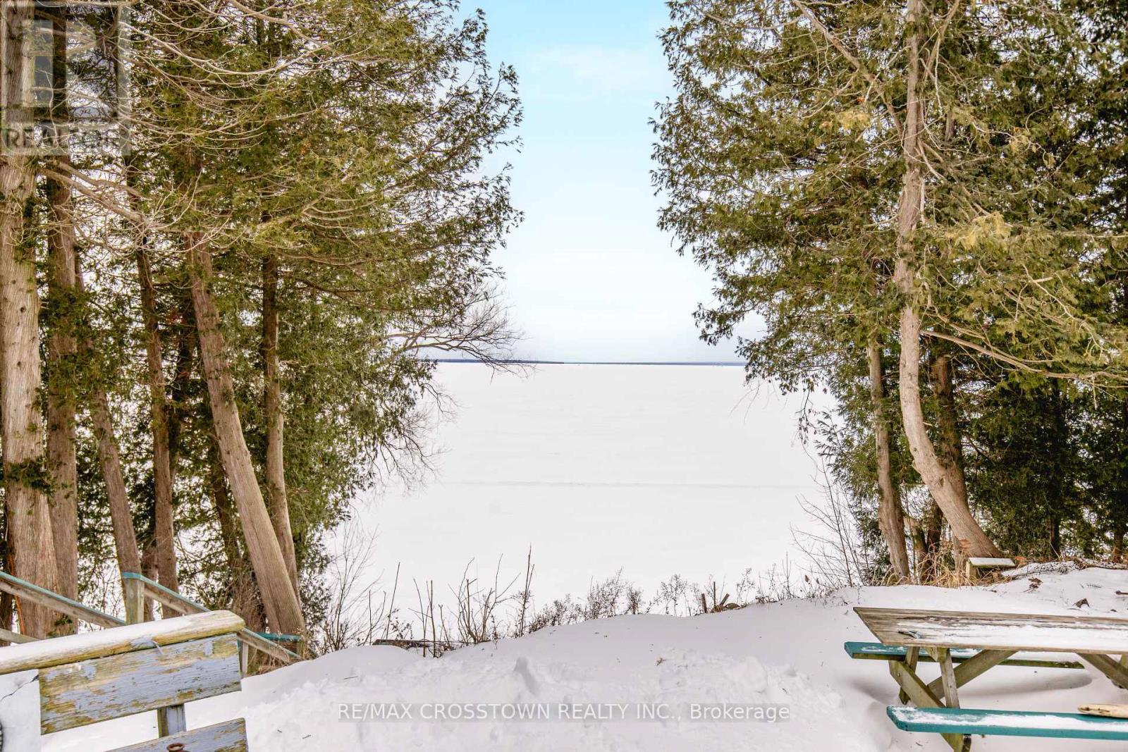 












24890 THORAH PARK BOULEVARD

,
Brock,




Ontario
L0K1A0

