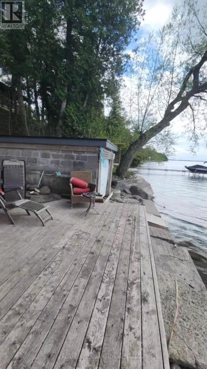 












24890 THORAH PARK BOULEVARD

,
Brock,




Ontario
L0K1A0

