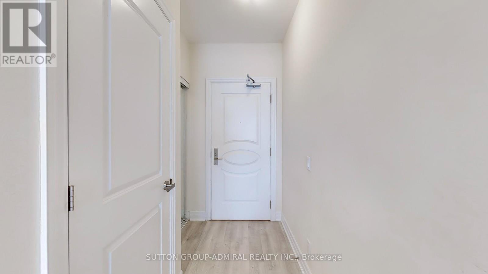 












1507 - 9085 JANE STREET

,
Vaughan (Concord),




Ontario
L4K0L8

