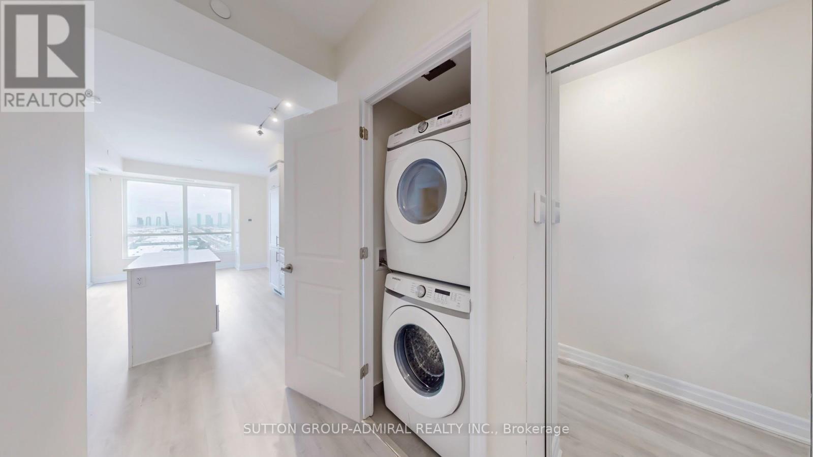 












1507 - 9085 JANE STREET

,
Vaughan (Concord),




Ontario
L4K0L8

