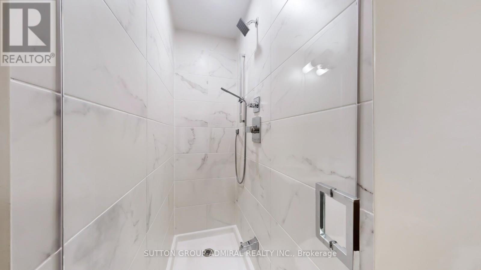 












1507 - 9085 JANE STREET

,
Vaughan (Concord),




Ontario
L4K0L8

