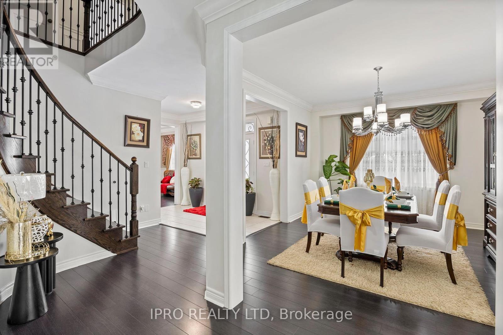 












24 MASON DRIVE

,
New Tecumseth,




Ontario
L9R0M5

