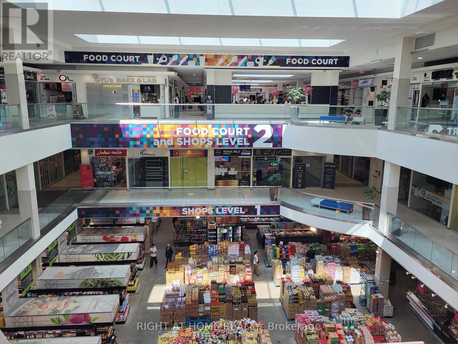 












214 - 7181 YONGE STREET

,
Markham (Thornhill),




Ontario
L3T0C7

