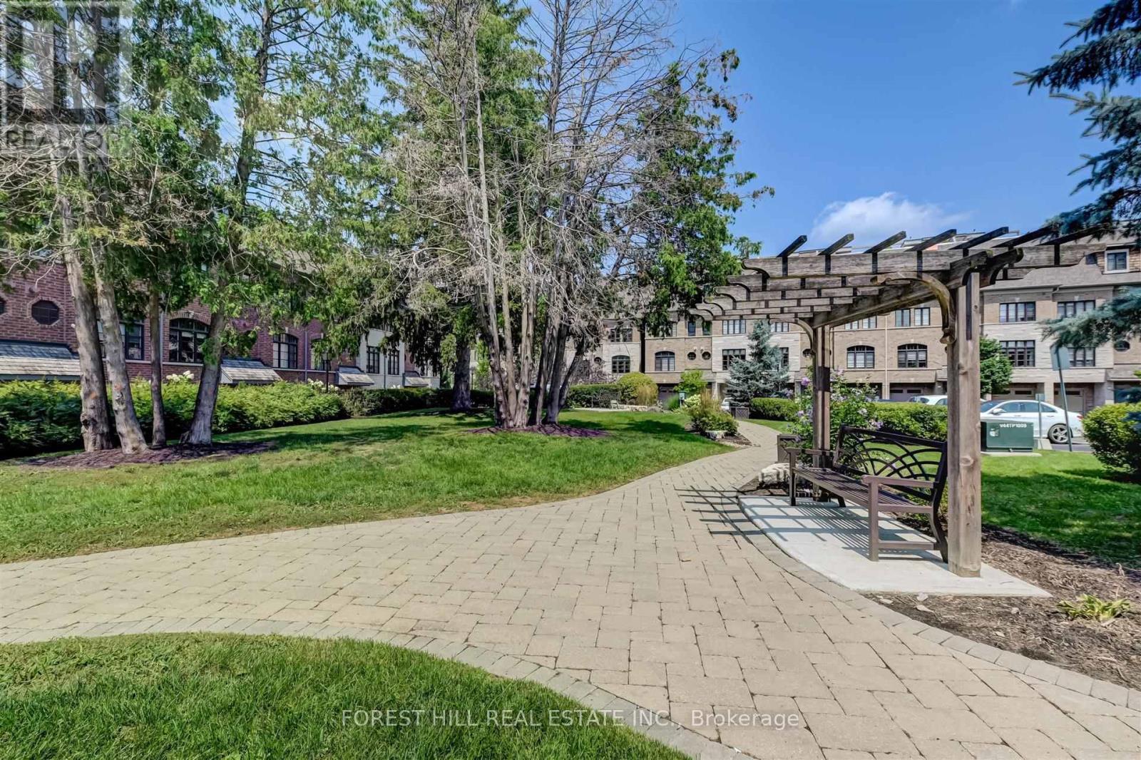 












111 POWSELAND CRESCENT

,
Vaughan (West Woodbridge),




Ontario
L4L0C5

