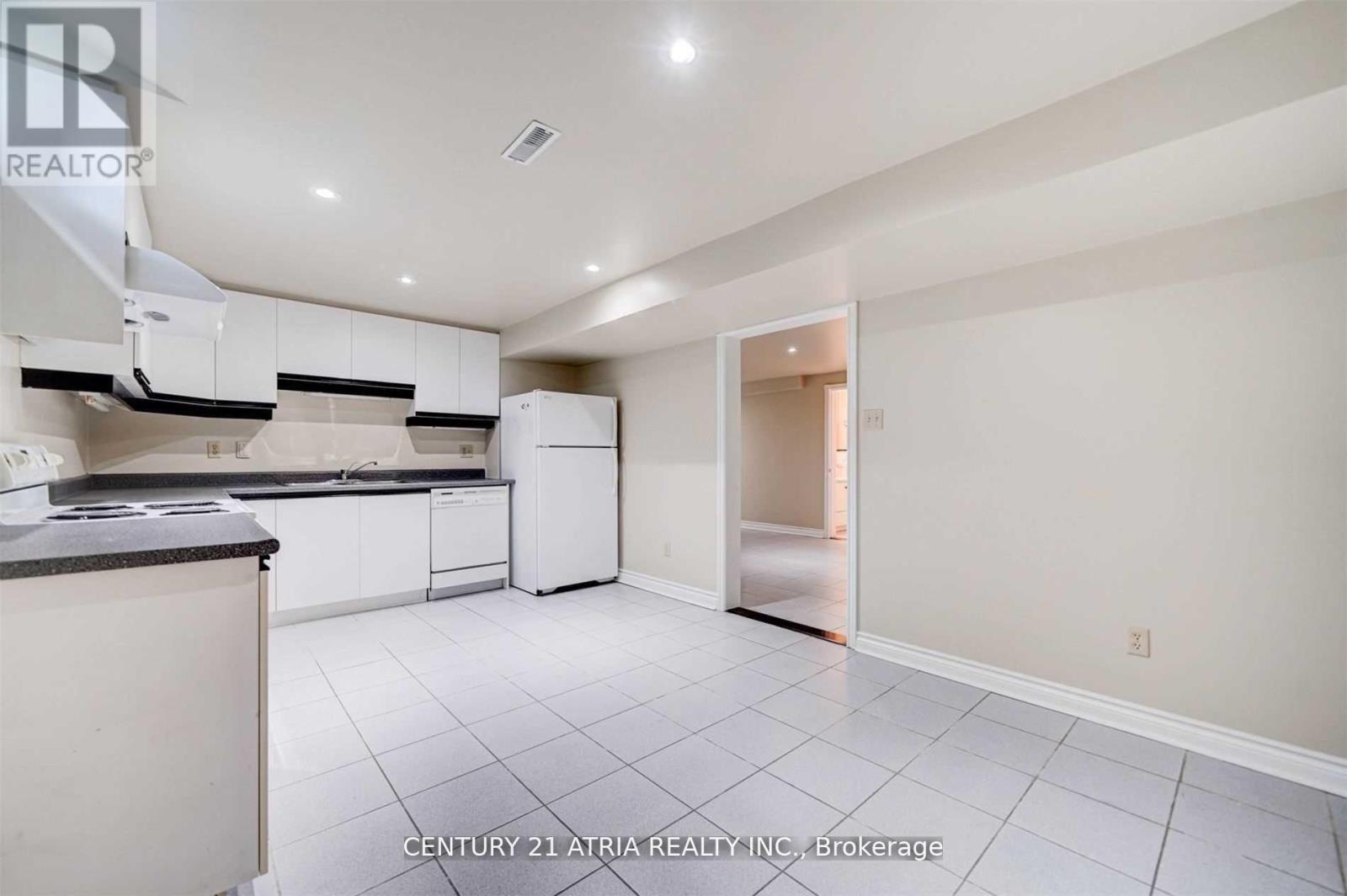 












BSMT - 53 CHERHILL DRIVE

,
Vaughan (Maple),




Ontario
L6A1H6

