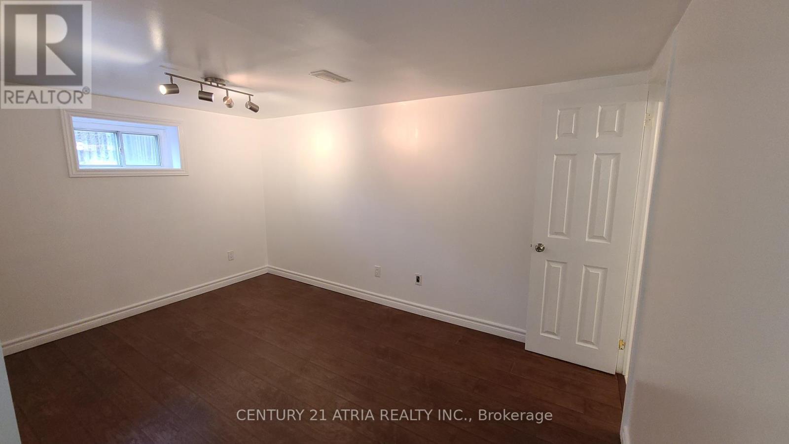 












BSMT - 344 GELLS ROAD

,
Richmond Hill (Crosby),




Ontario
L4C3A6

