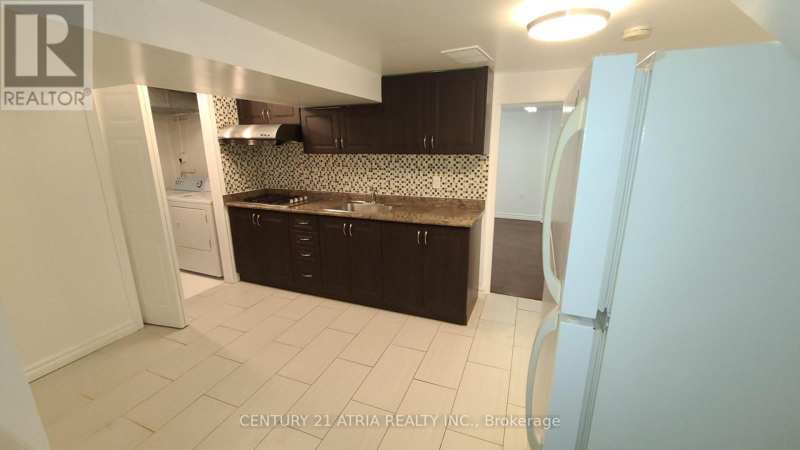 












BSMT - 344 GELLS ROAD

,
Richmond Hill (Crosby),




Ontario
L4C3A6

